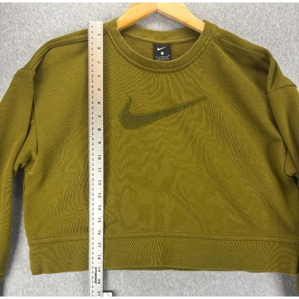 Nike Olive Green Cropped Sweatshirt Chenille‎ Swoosh Small Athleisure - Picture 9 of 11